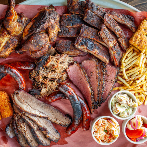 Prairie Dog Brewing Fuller Pit signature BBQ platter.