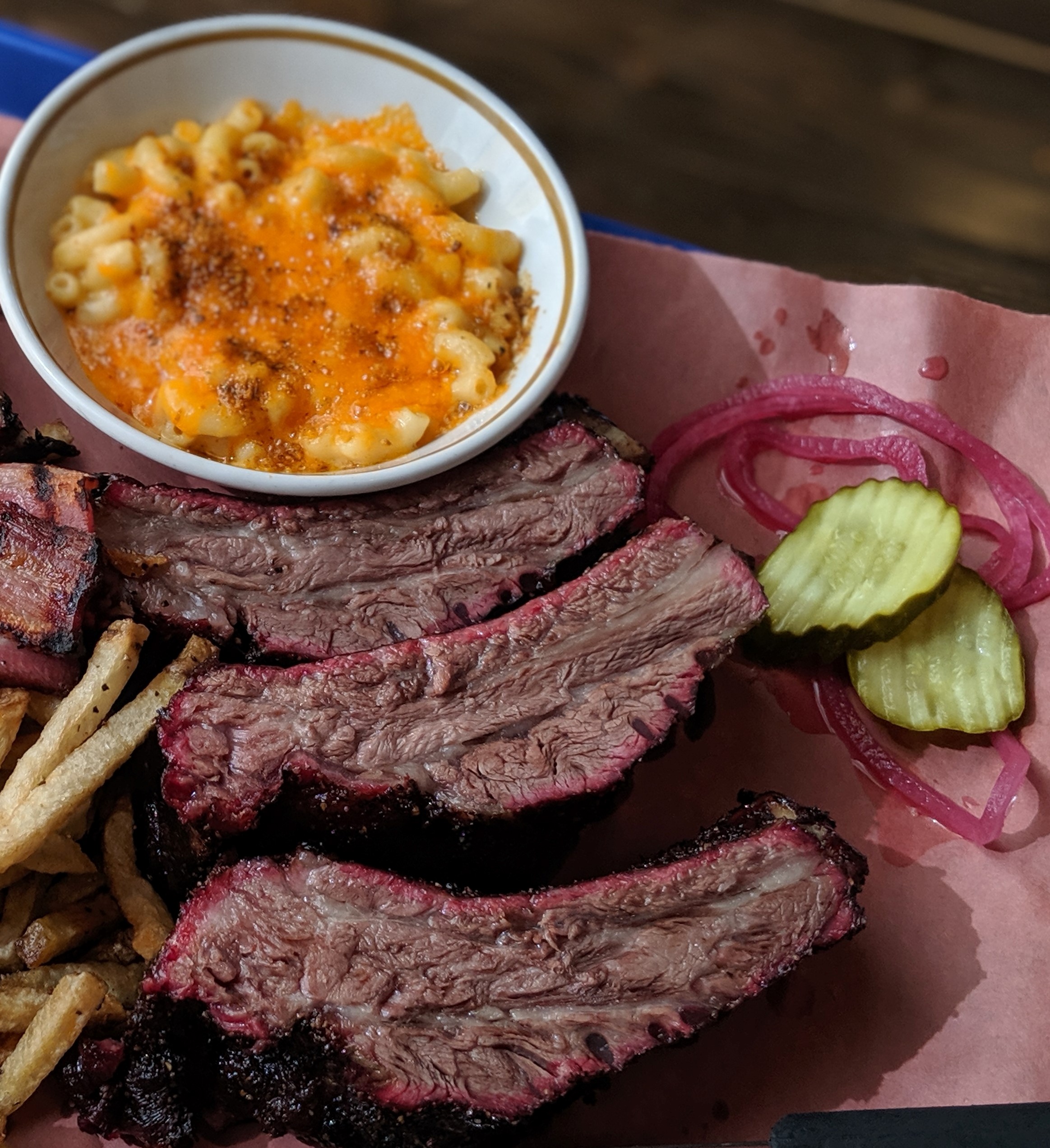 Prairie Dog Brewing Beef Ribs Saturday special with side mac and cheese and side fries.
