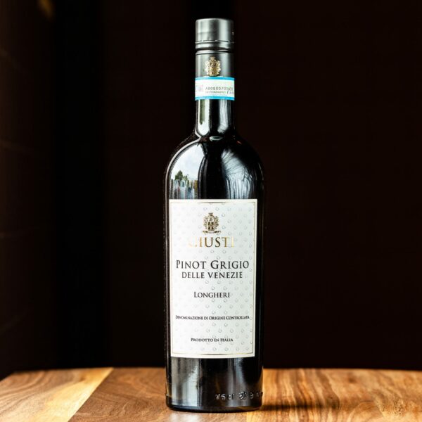 A 750-mL bottle of Giusti Longheri Pinot Grigio delle Venezie red wine.