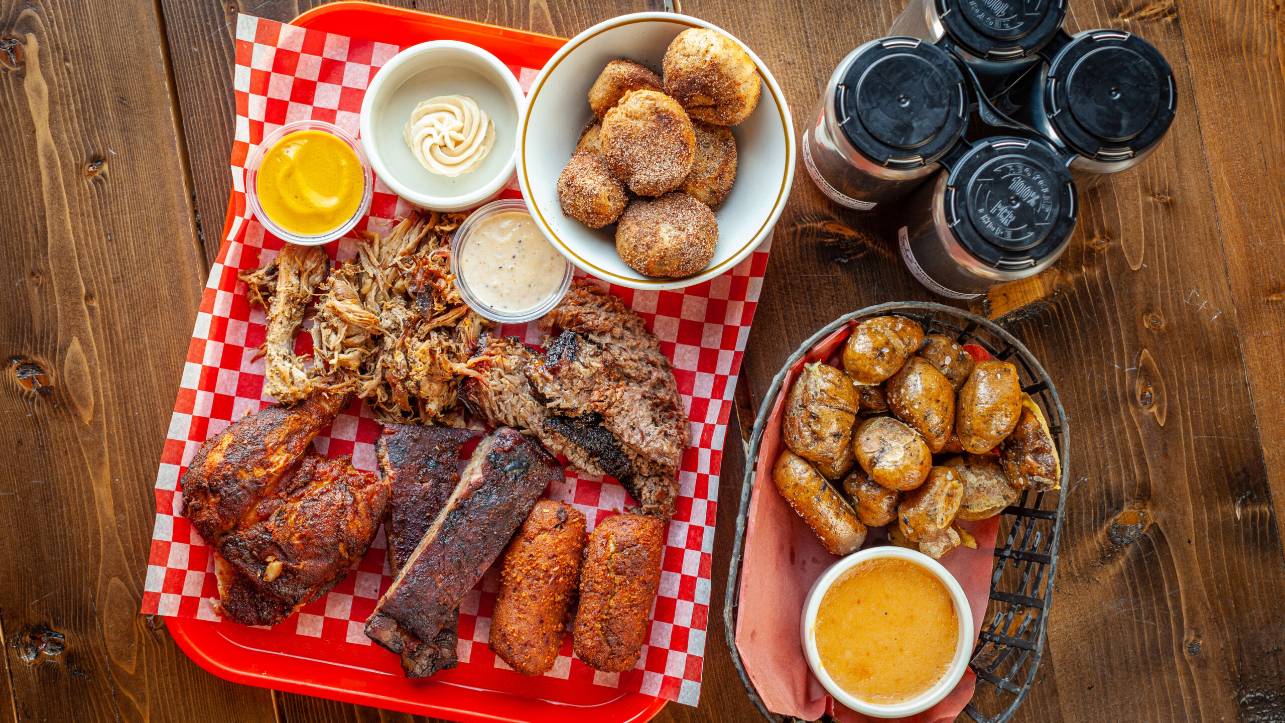 Prairie Dog Brewing Date Night combo platter with beer, barbecue and pretzel bites.