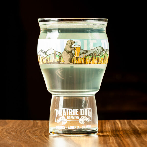 Fallentimber Meadljito 473mL draft pour in a branded beer glass.